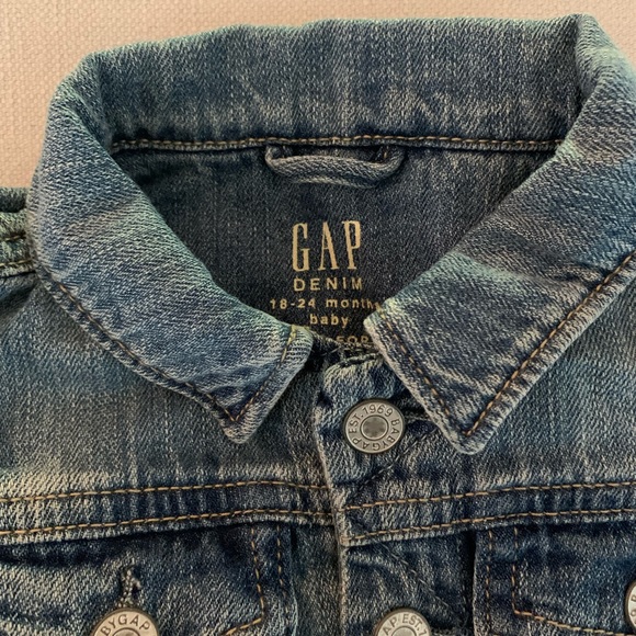 GAP Jean Jacket 18-24months - Picture 5 of 5